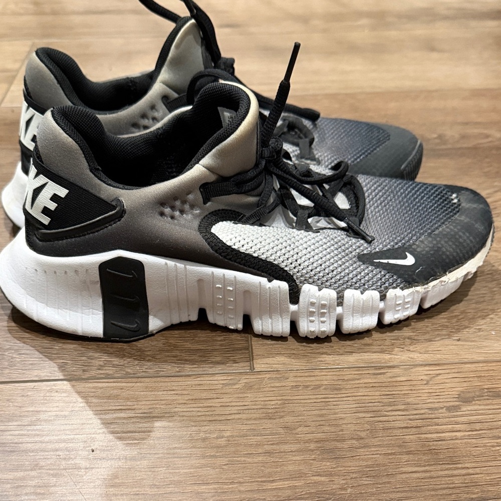 Nike Black and Gray Athletic Shoes